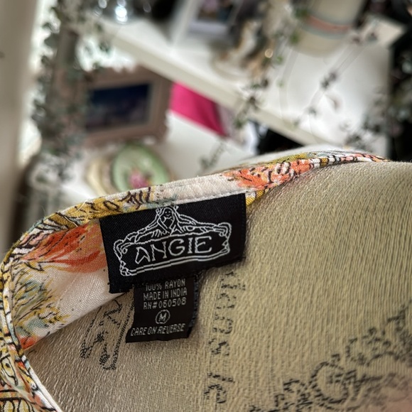 Floral bat wing top - Picture 3 of 3